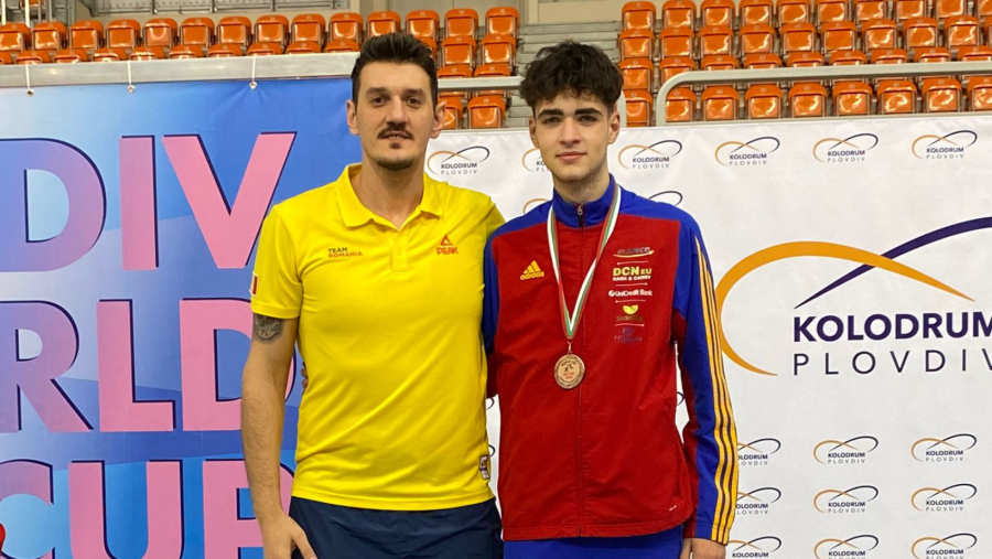 Radu Nițu a câștigat medalia de bronz la Cupa Mondială de sabie, juniori, la Plovdiv