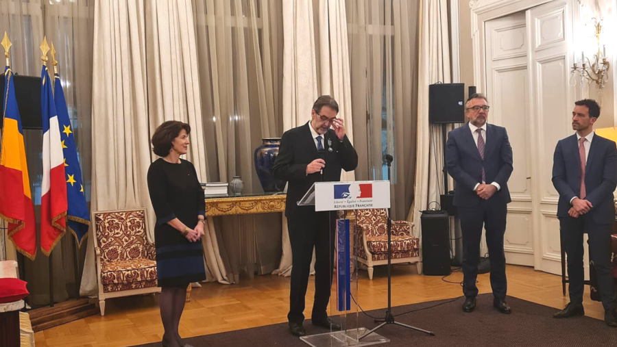 Mihai Constantinescu, fostul director al Festivalului Enescu, decorat cu gradul de Cavaler al Ordinului Artelor și Literelor