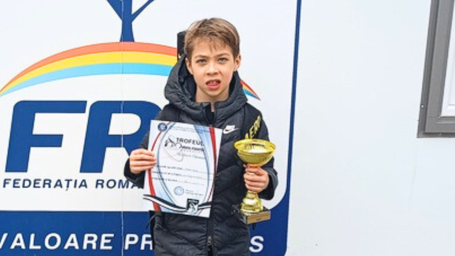 La nici 9 ani împliniți, Ștefan a câștigat 3 turnee FRT și a jucat o finală în luna aprilie a acestui an