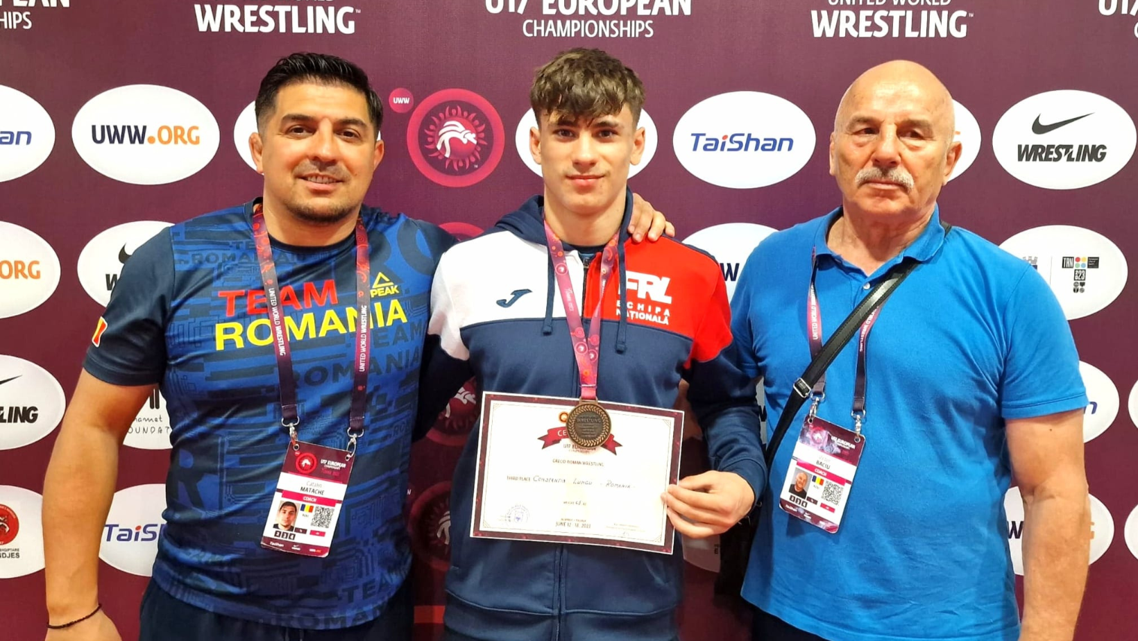 Constantin Lungu a câștigat medalia de bronz la Campionatul European de lupte U17