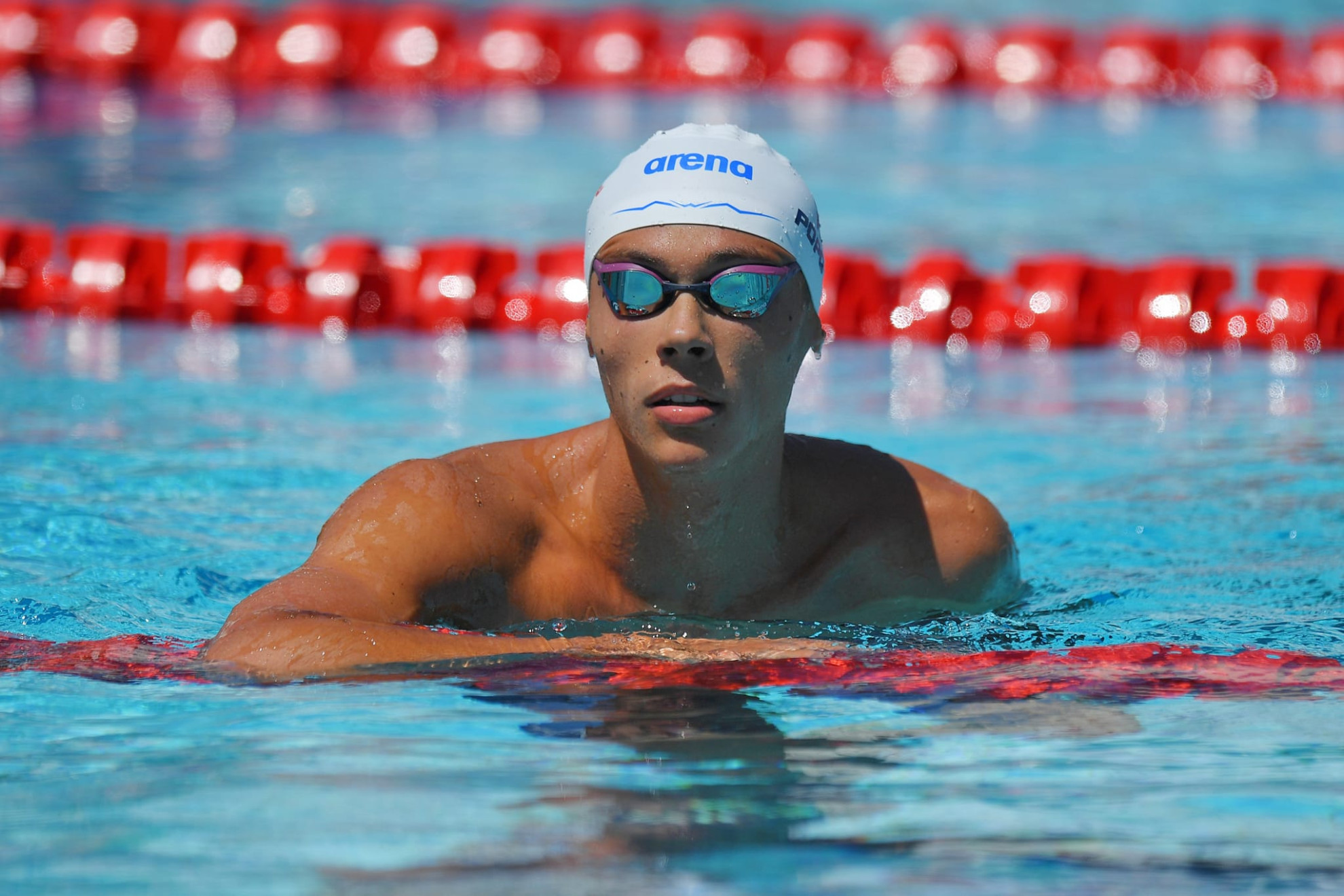 David Popovici, calificat în semifinalele probei de 200 m liber la Campionatele Mondiale de natație din Japonia