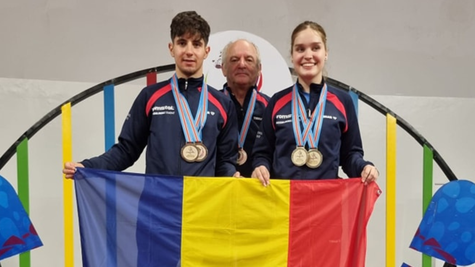 Tricolorul a urcat pe cea mai înaltă treaptă a podiumului de la Kinshasa, la finalul tuturor probelor de tenis de masă: 4 medalii de aur!