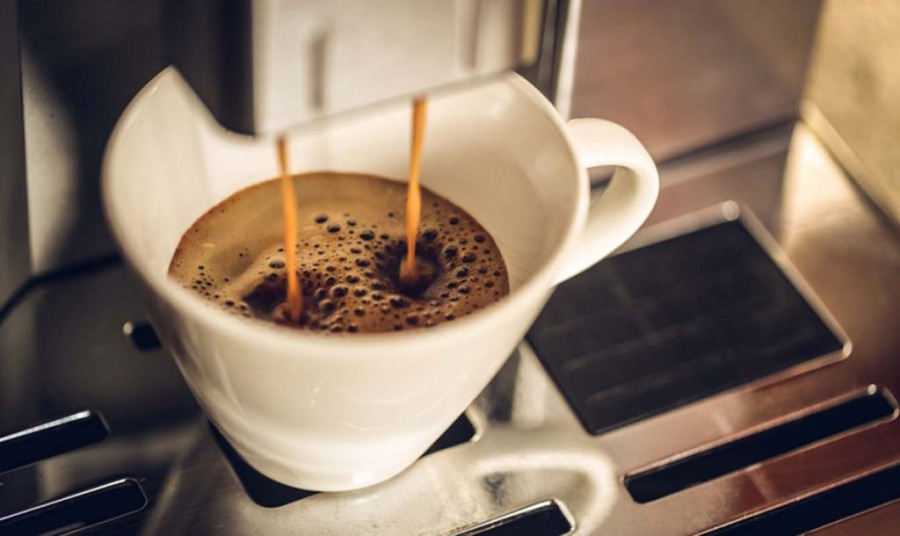 De ce nu este bine sa-ți bei cafeaua imediat după ce te trezești dimineața