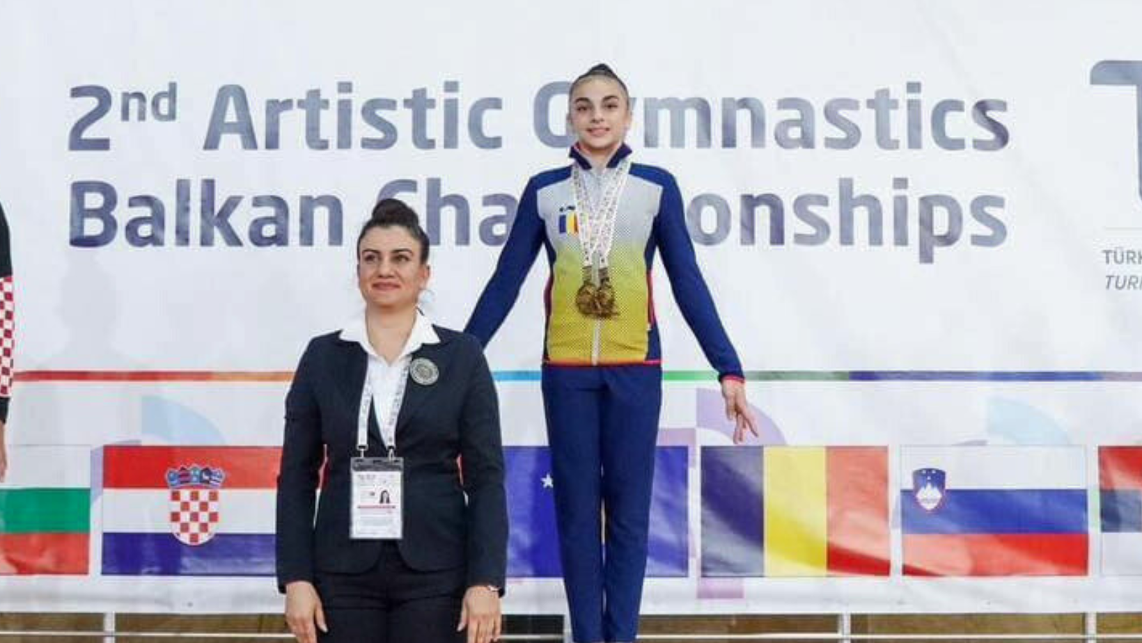 Gimnasta arădeană Marcela Cercea a câștigat 3 medalii de aur la Campionatele Balcanice pe categorii de vârstă de la Istanbul