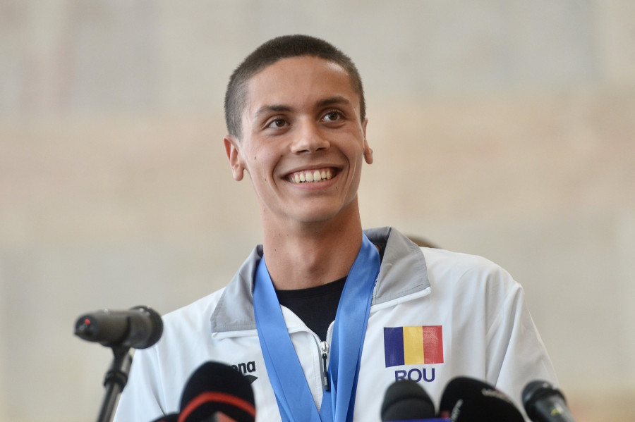 David Popovici a câștigat astăzi două medalii de aur la Campionatele Naționale de înot în bazin scurt de la Otopeni