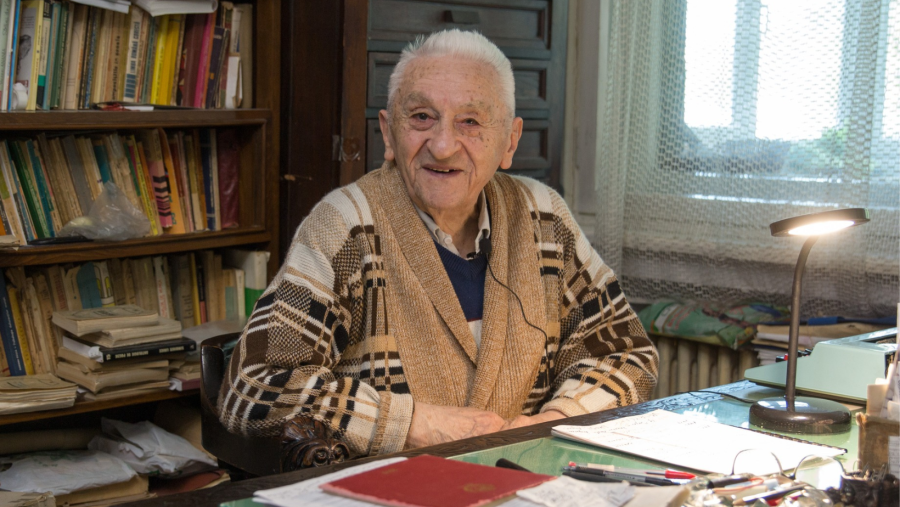 Veteranul de război Nicolae Rădulescu a împlinit 100 de ani. ”Scrisul, cititul și cumpătarea m-au ținut sănătos până la vârsta asta!”