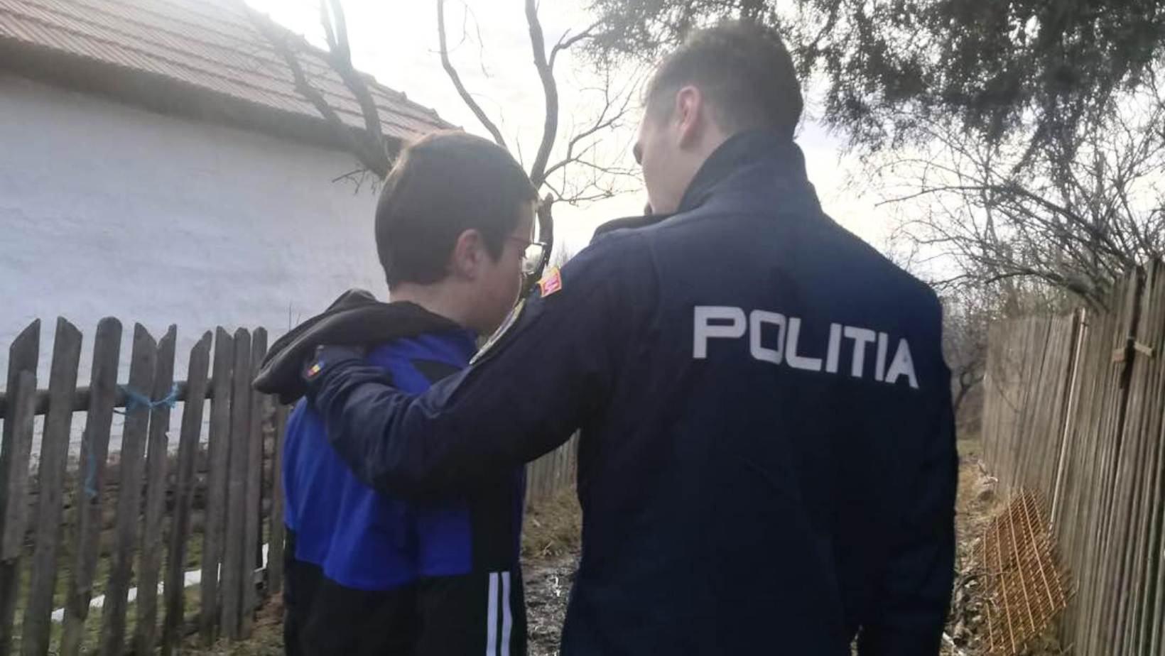 Poveste frumoasă din vârf de munte. Un polițist a aflat povestea lui Andrei și n-a stat pe gânduri, i-a îndeplinit dorința de Crăciun