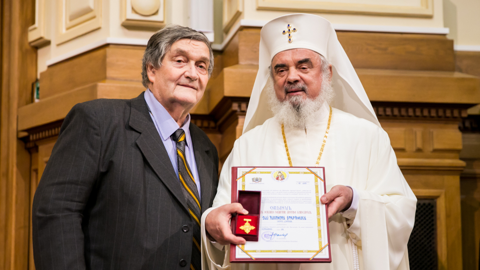 Patriarhul României: Alex Ștefănescu, un exemplu strălucit de bunătate, erudiție și fidelitate față de credință și cultură