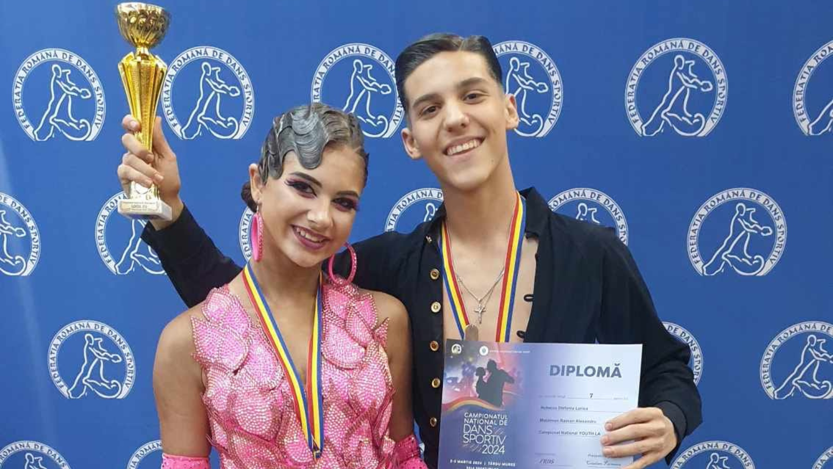 Răzvan și Ștefania, singura pereche de tineret din istoria dansului sportiv arădean care reușește calificarea în finala Campionatului Național de Secțiuni