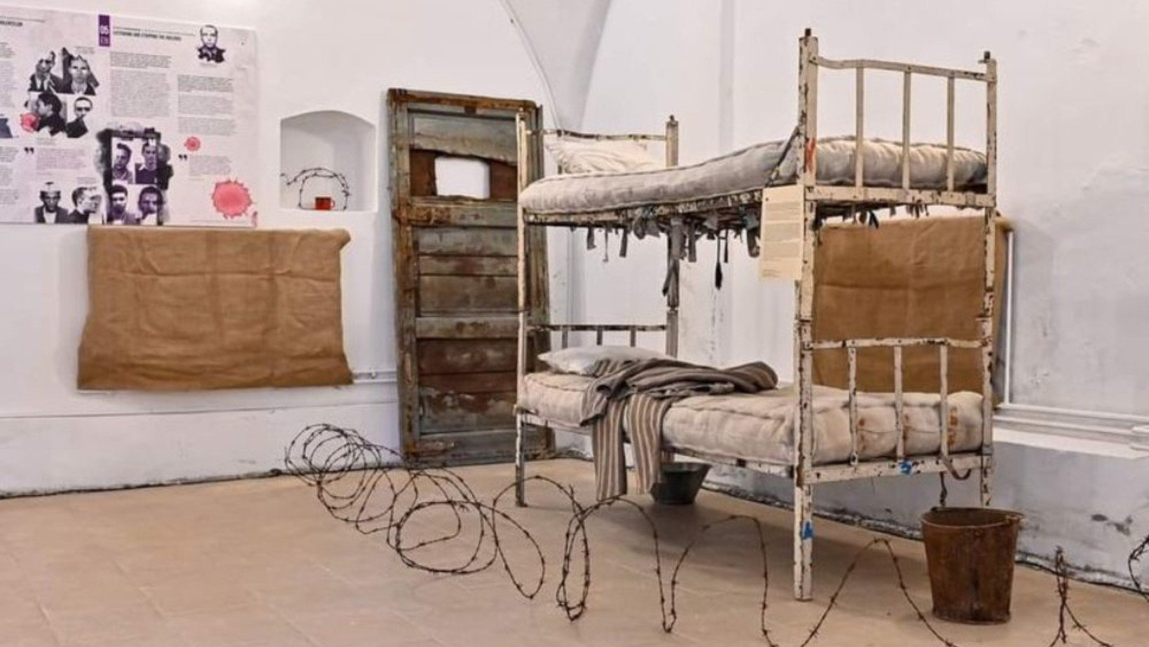 Expoziția itinerantă "Fenomenul Piteşti - Adevărata faţă a Comunismului în România", la Memorialul Revoluţiei din Timişoara
