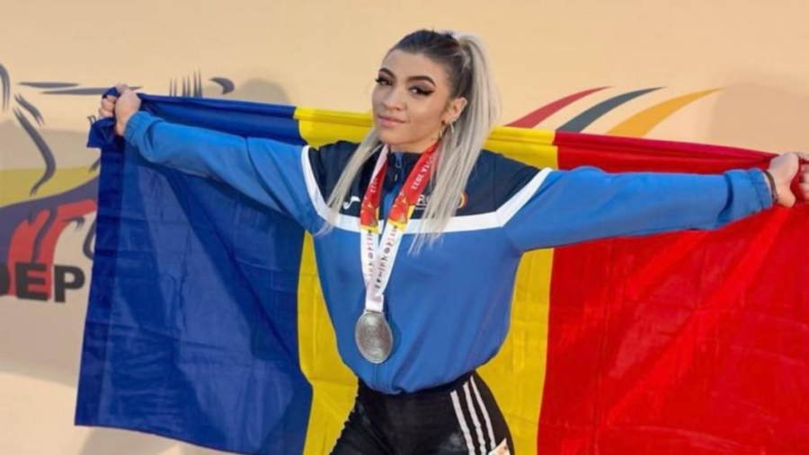 Mihaela Cambei a câștigat 2 medalii de argint şi 1 de bronz la Cupa Mondială de haltere din Thailanda