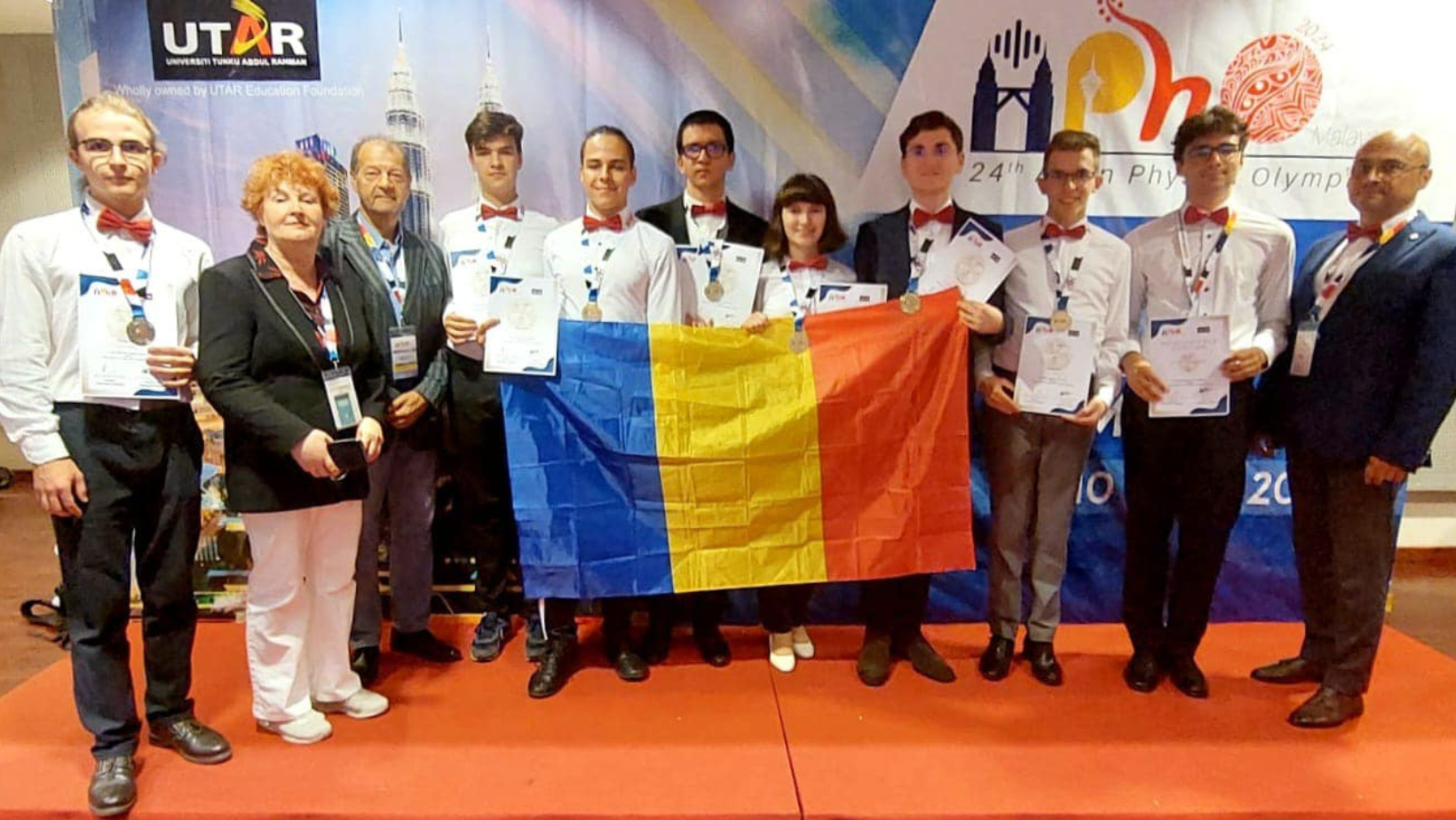Rezultat extraordinar al elevilor români, la Olimpiada Asiatică de Fizică: 5 medalii de aur, 2 de argint și o mențiune de onoare