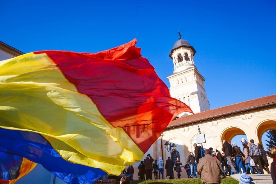 România sărbătorește astăzi Ziua Drapelului Național