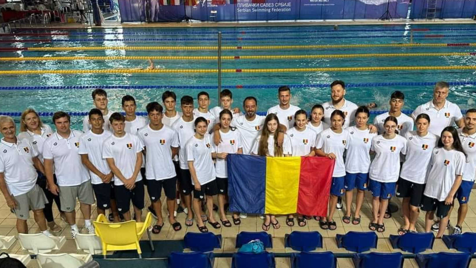 Echipa României, pe locul 1 în clasamentul general la Concursul Țărilor Central Europene la înot în bazin de 50 m