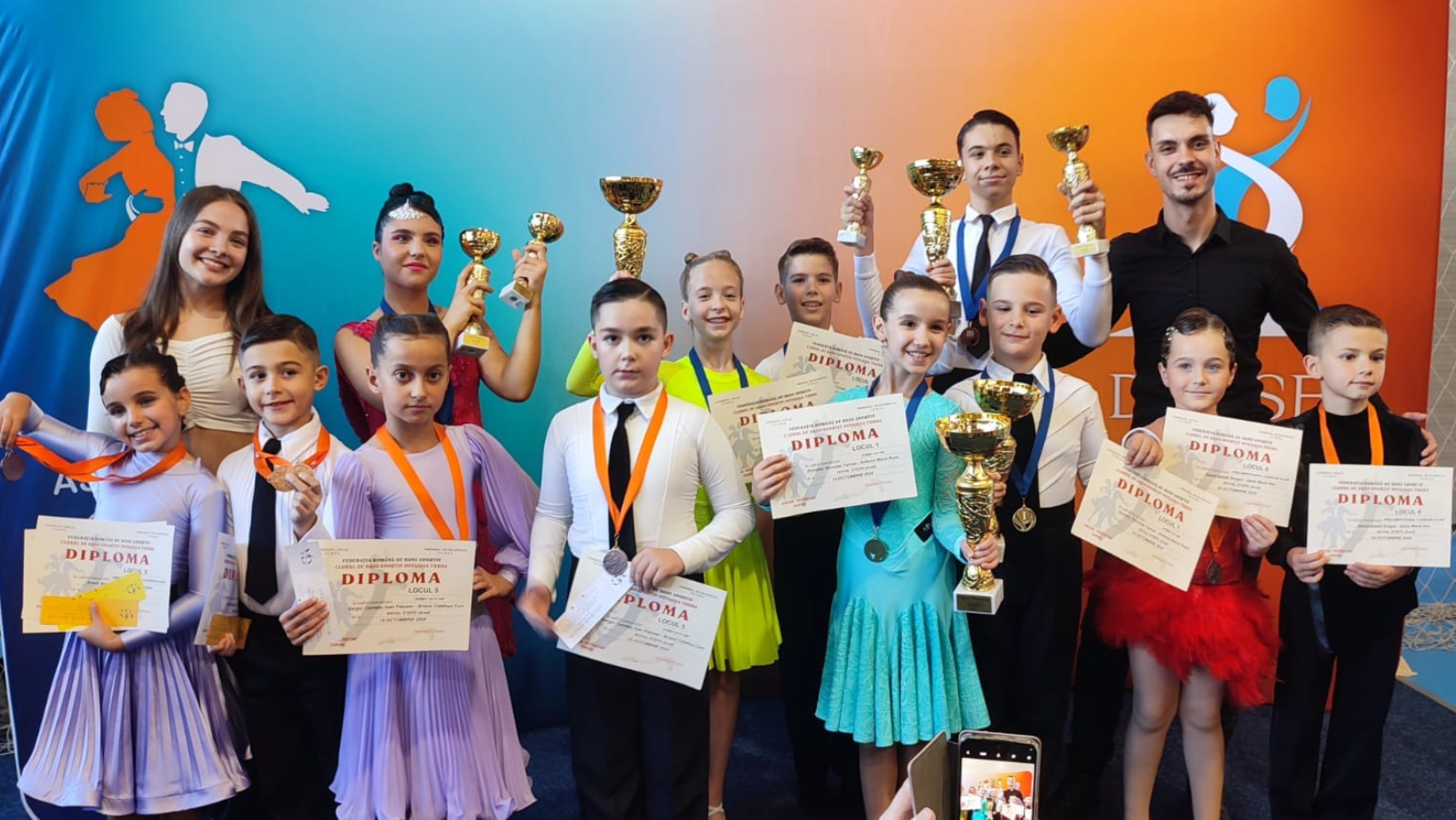 Dansatorii arădeni au câștigat 7 medalii la Cupa Potaissa Turda