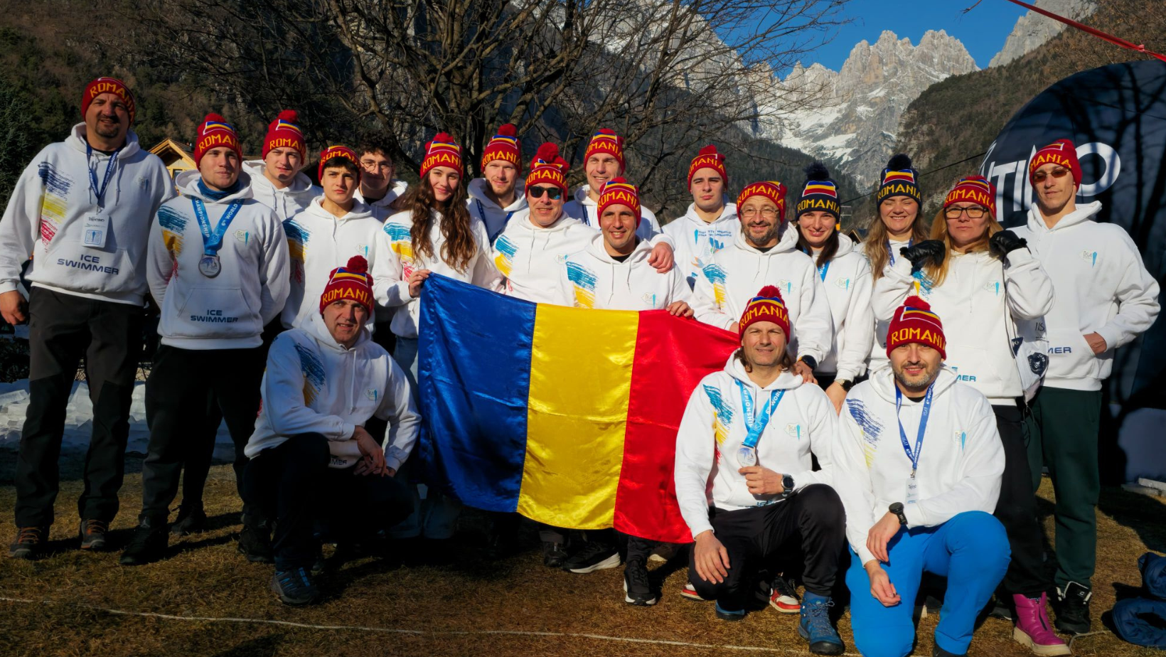 Sportivii români au câștigat 35 de medalii la Campionatul Mondial de înot în ape înghețate