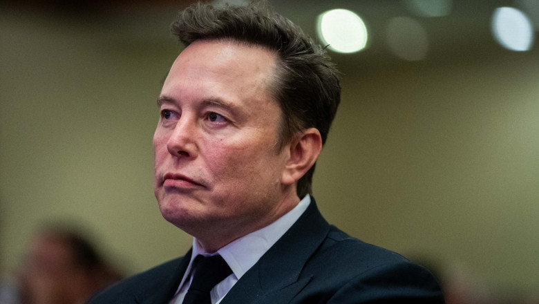 În jur de douăzeci de funcționari din echipa lui Elon Musk pentru reducerea cheltuielilor își prezintă demisiile colective către Casa Albă