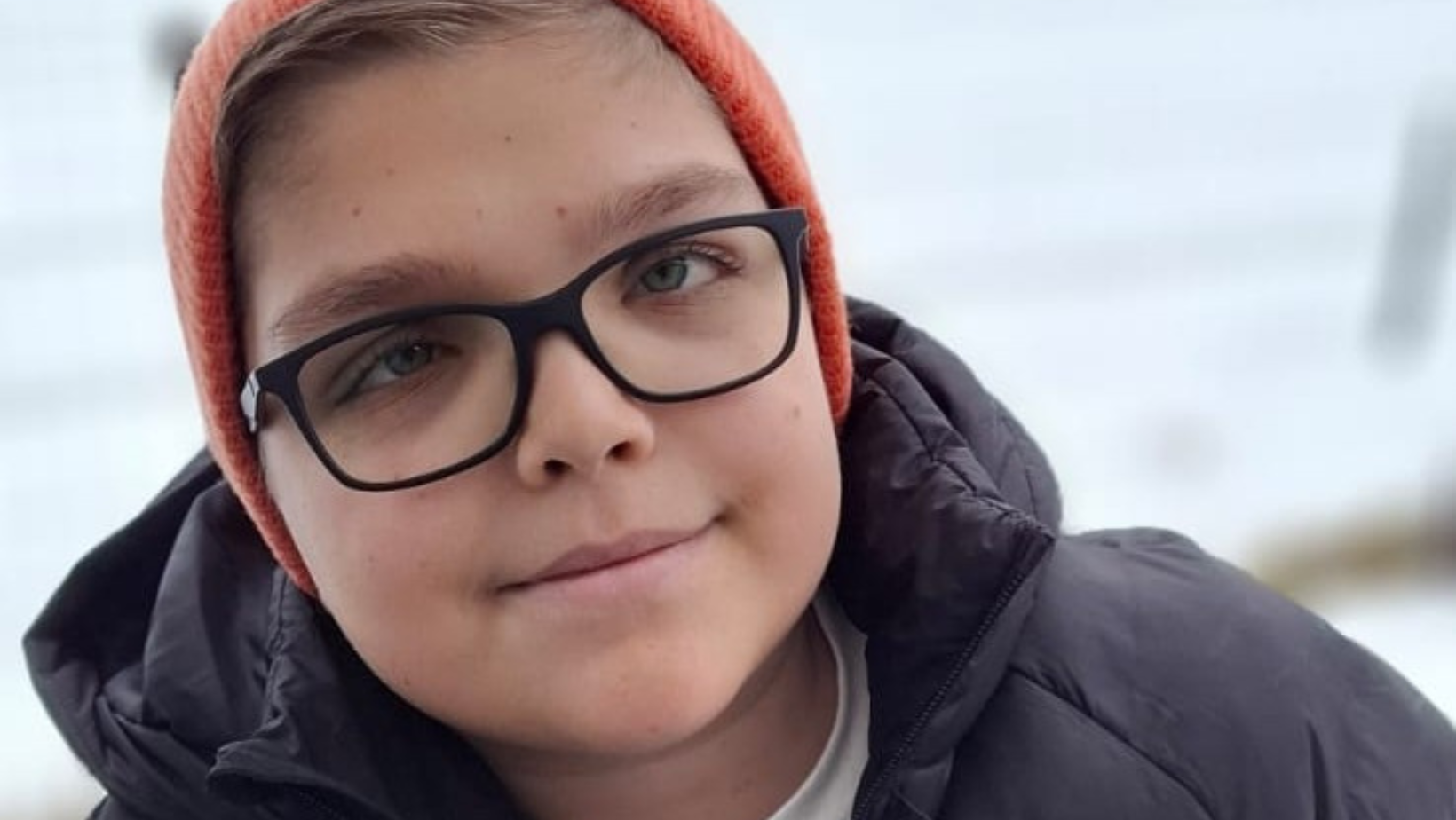 „Ajută-l pe David să trăiască fără durere” - Strigătul unui tânăr de 18 ani care luptă cu o boală rară și devastatoare