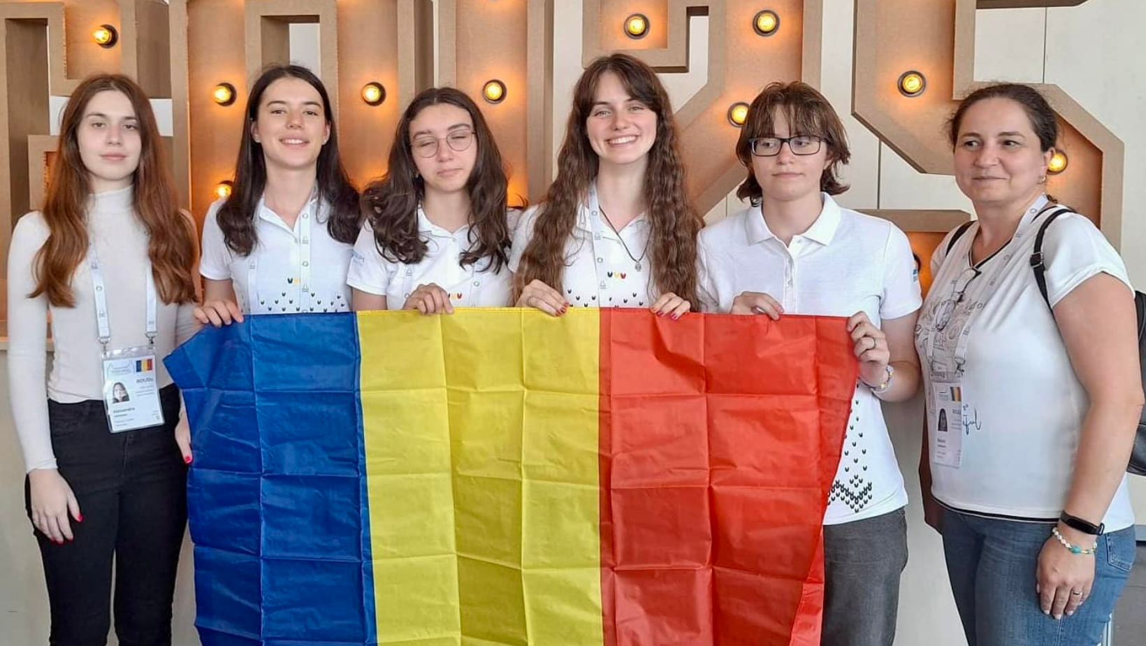 Patru medalii pentru echipa României la Olimpiada Europeană de Informatică pentru Fete