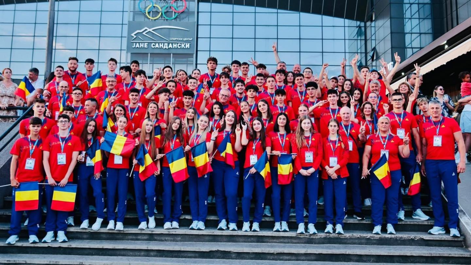 87 de visuri, un singur steag: România! S-a dat startul Festivalului Olimpic al Tineretului European 2025