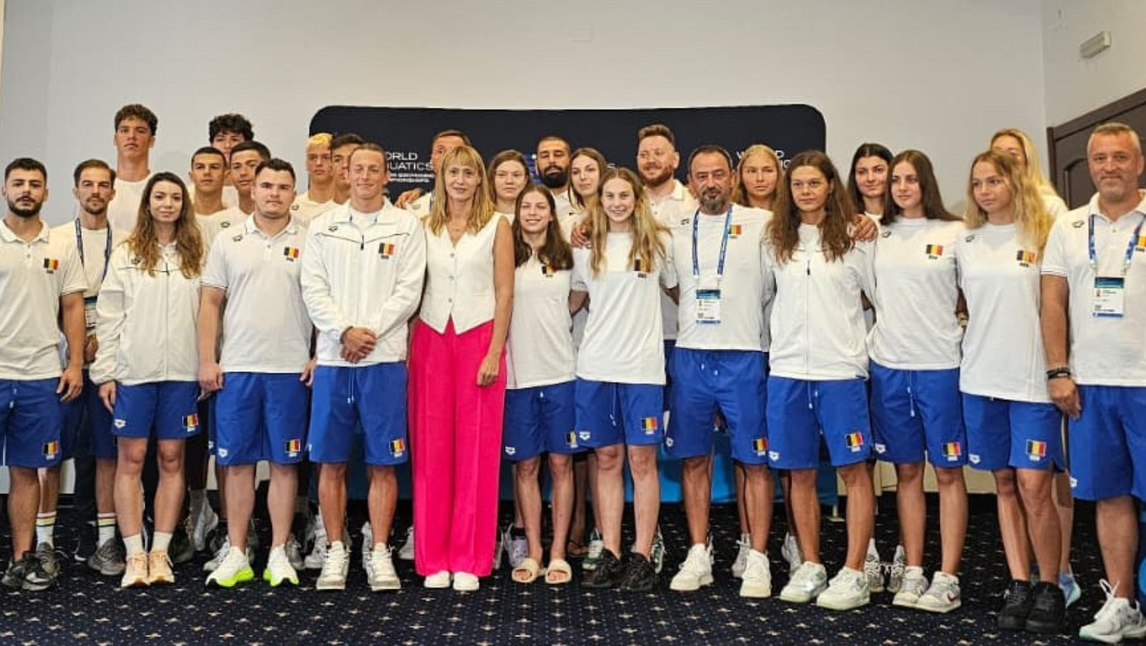 18 sportivi români concurează la Campionatul Mondial de înot pentru juniori de la Otopeni