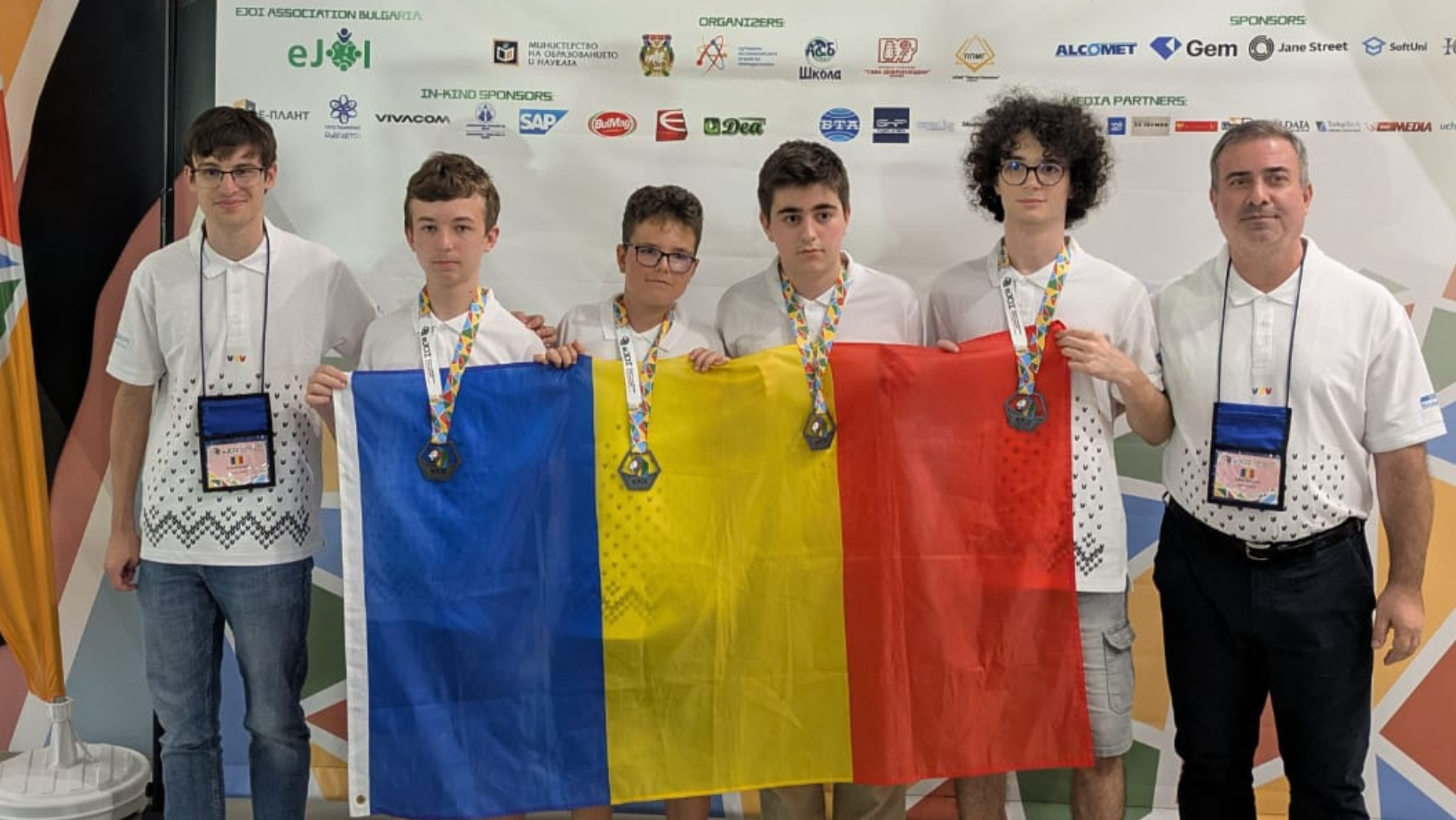 Patru medalii de argint au câștigat elevii români la Olimpiada Europeană de Informatică pentru Juniori