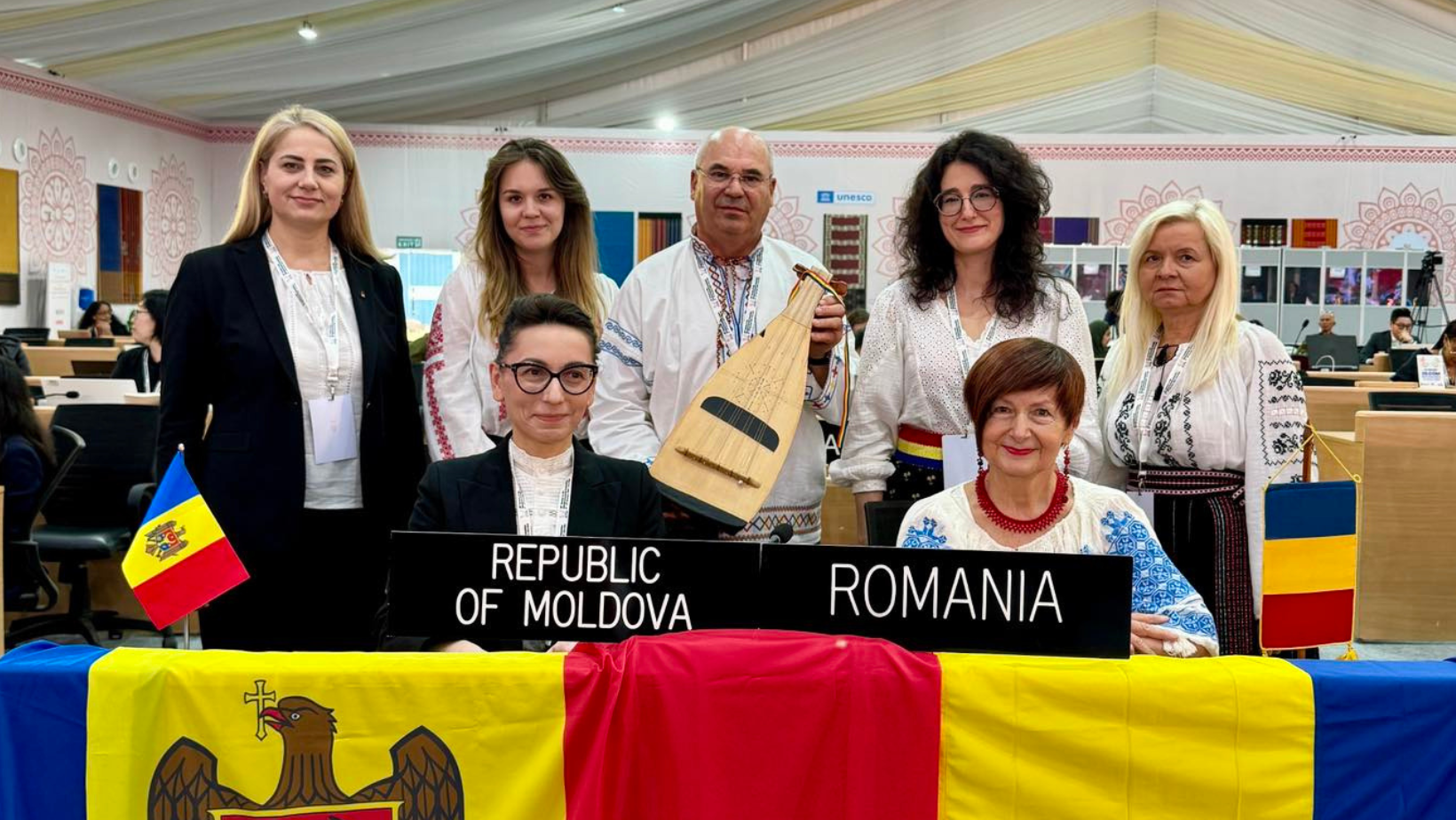Cobza a fost înscrisă în Patrimoniul Cultural Imaterial al UNESCO