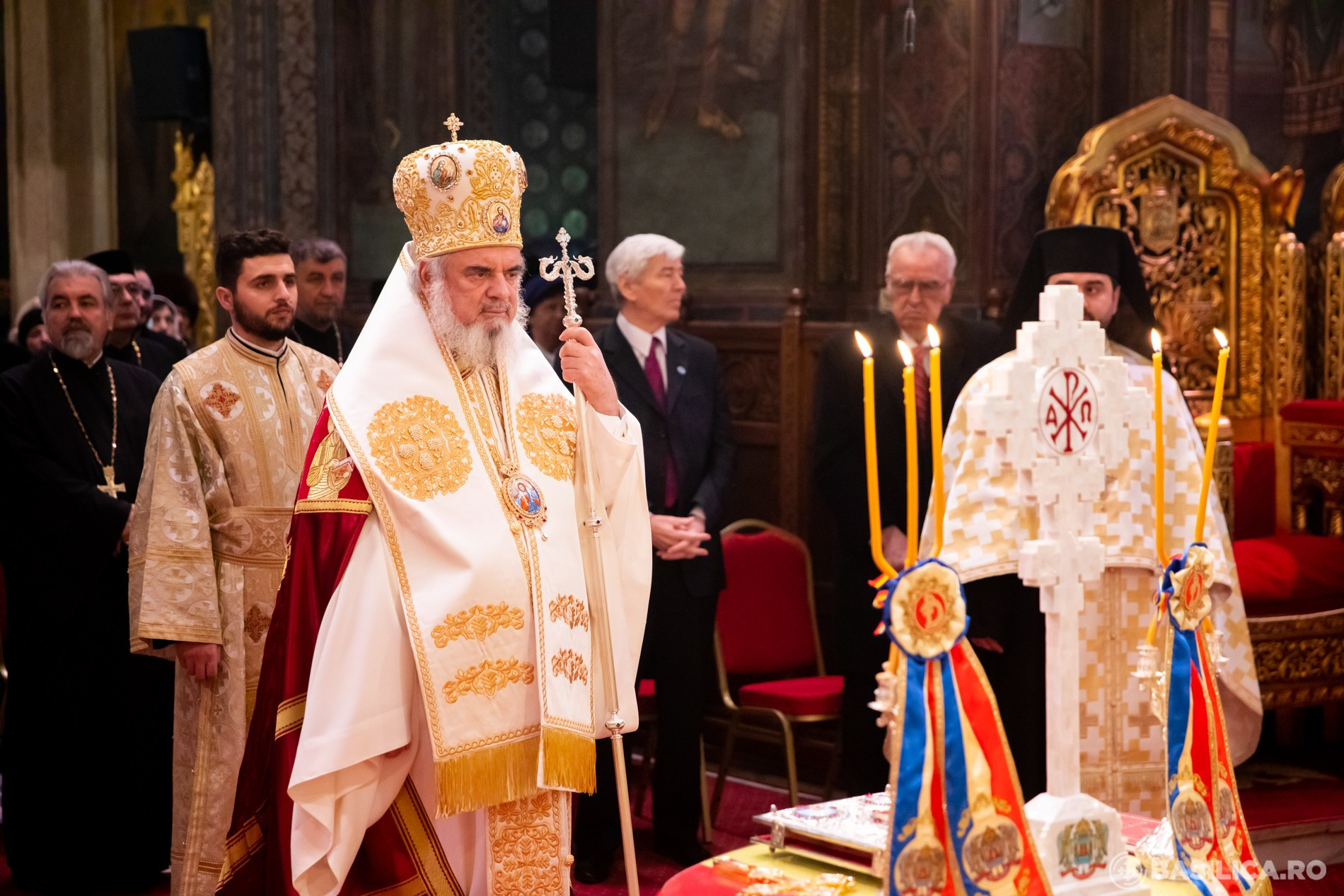 Slujbe de mulțumire în toate bisericile din Patriarhie, la  167 de ani de la Unirea Principatelor Române