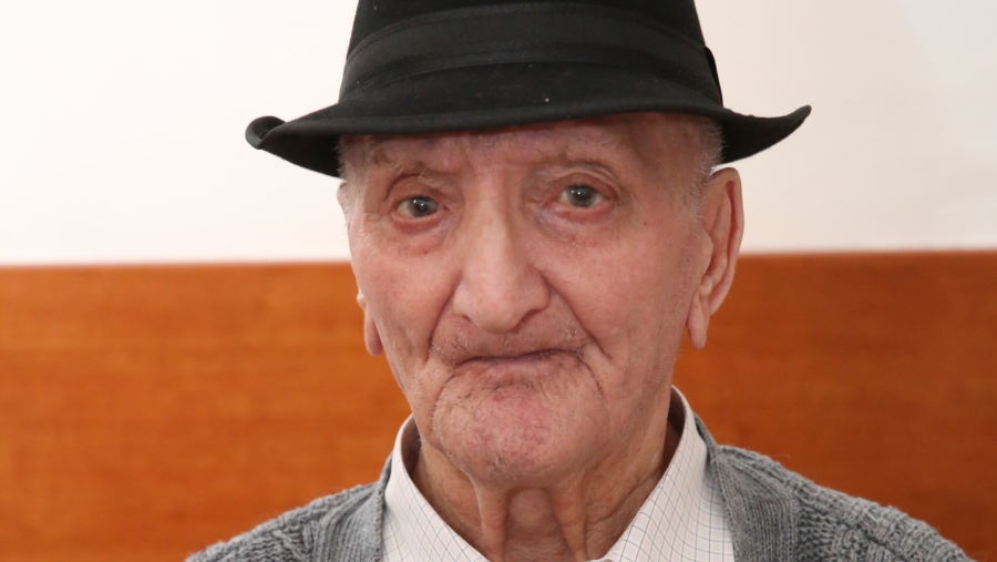 Veteranul de război Ion Ionică a împlinit venerabila vârstă de 103 ani