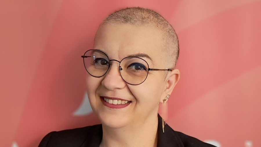 ”Cancerul nu întreabă. Vine, lovește și schimbă totul” - Ramona are nevoie de sprijin pentru a continua tratamentul și pentru a ajuta alți pacienți