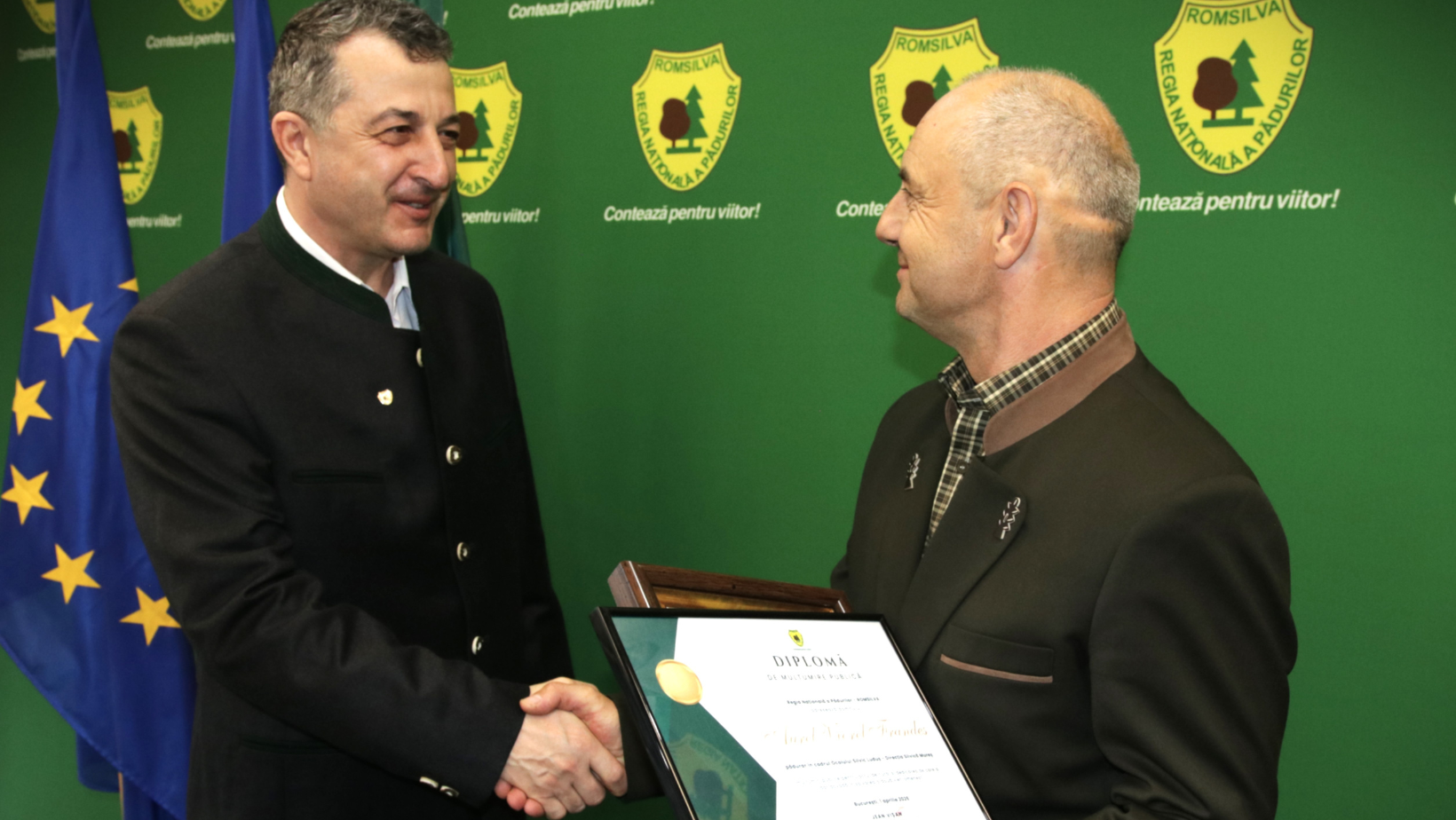 Pădurarul care a salvat cele două minore în județul Mureș, premiat de Romsilva