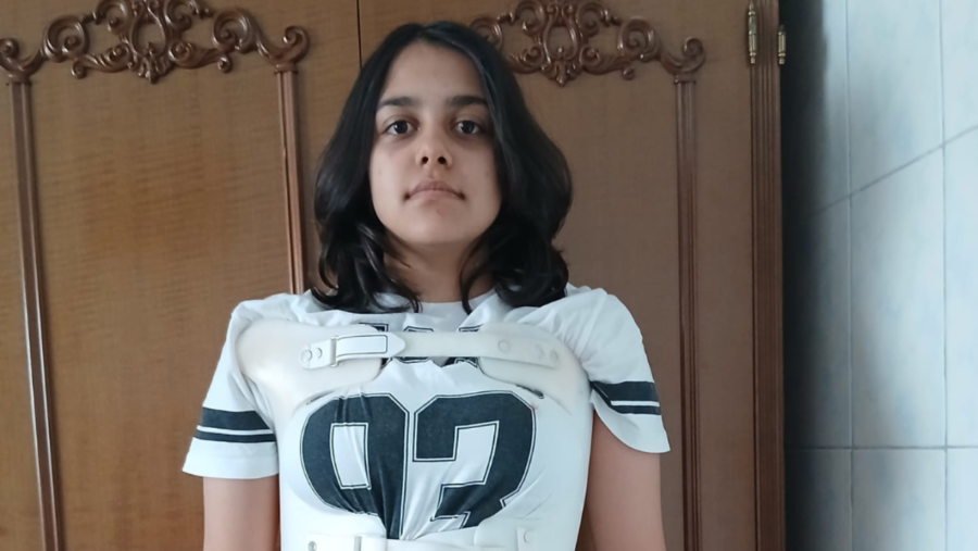 Fiecare zi contează: Sara Sofronia are nevoie de o operație care îi poate schimba viața