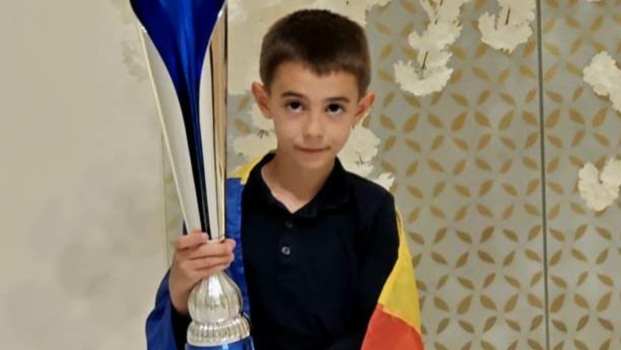 Arădeanul Albert-Tudor Jacota este Campion European Școlar la șah — Trogir 2026