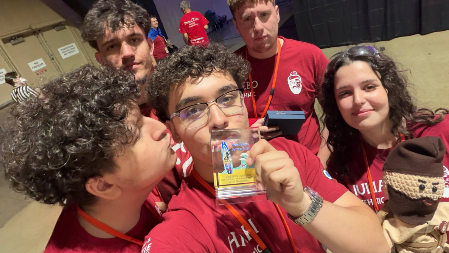 O echipă de robotică din vestul țării a câștigat premiul 'Think Award 3' la competiția internațională FTC Western Edge Premier 2026, California