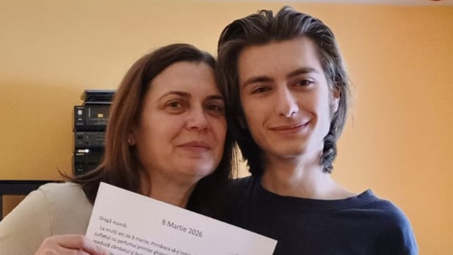 ”Mamă, am luptat degeaba?” - Întrebarea unui copil de 15 ani care nu mai are timp să aștepte