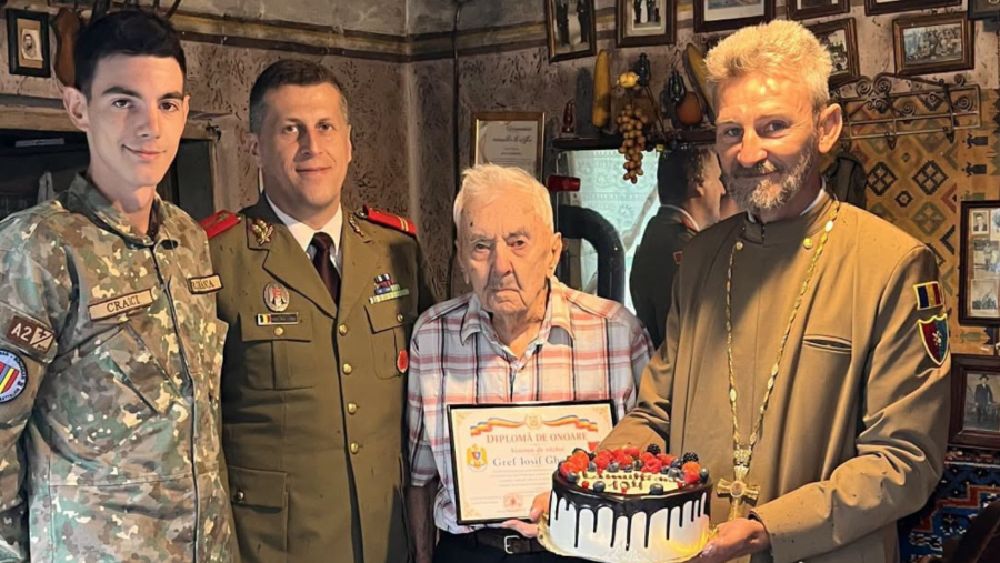 Domnul Gref Gheorghe, singurul veteran de război în viață din județul Arad, a împlinit 104 ani