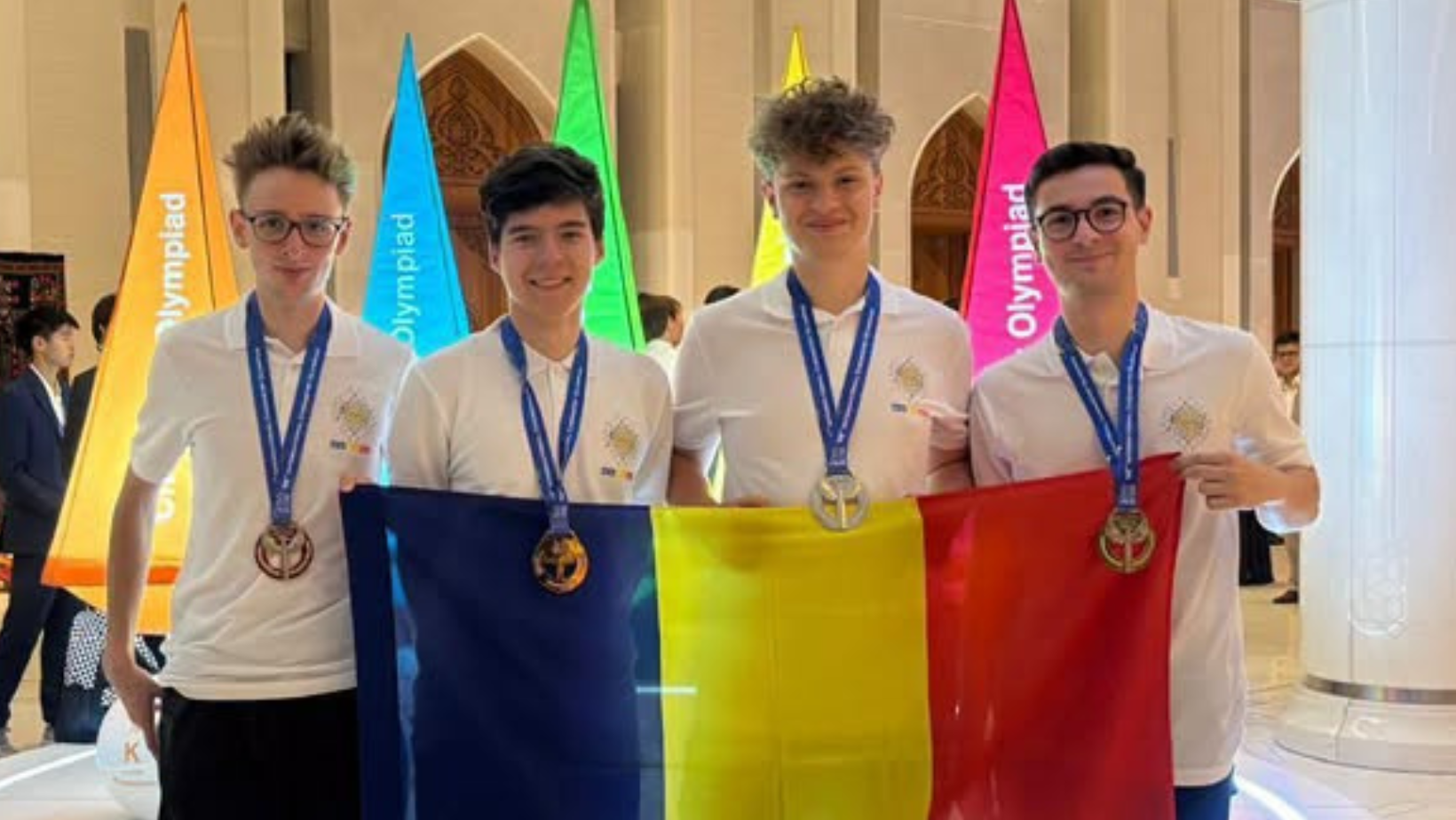 Elevii români au câștigat 1 medalie de aur, 2 de argint și 1 de bronz la Olimpiada Internațională de Chimie din Republica Uzbekistan