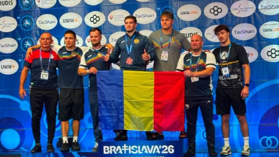 Darius Sas, pe podium la Campionatul Mondial de Lupte de la Bratislava