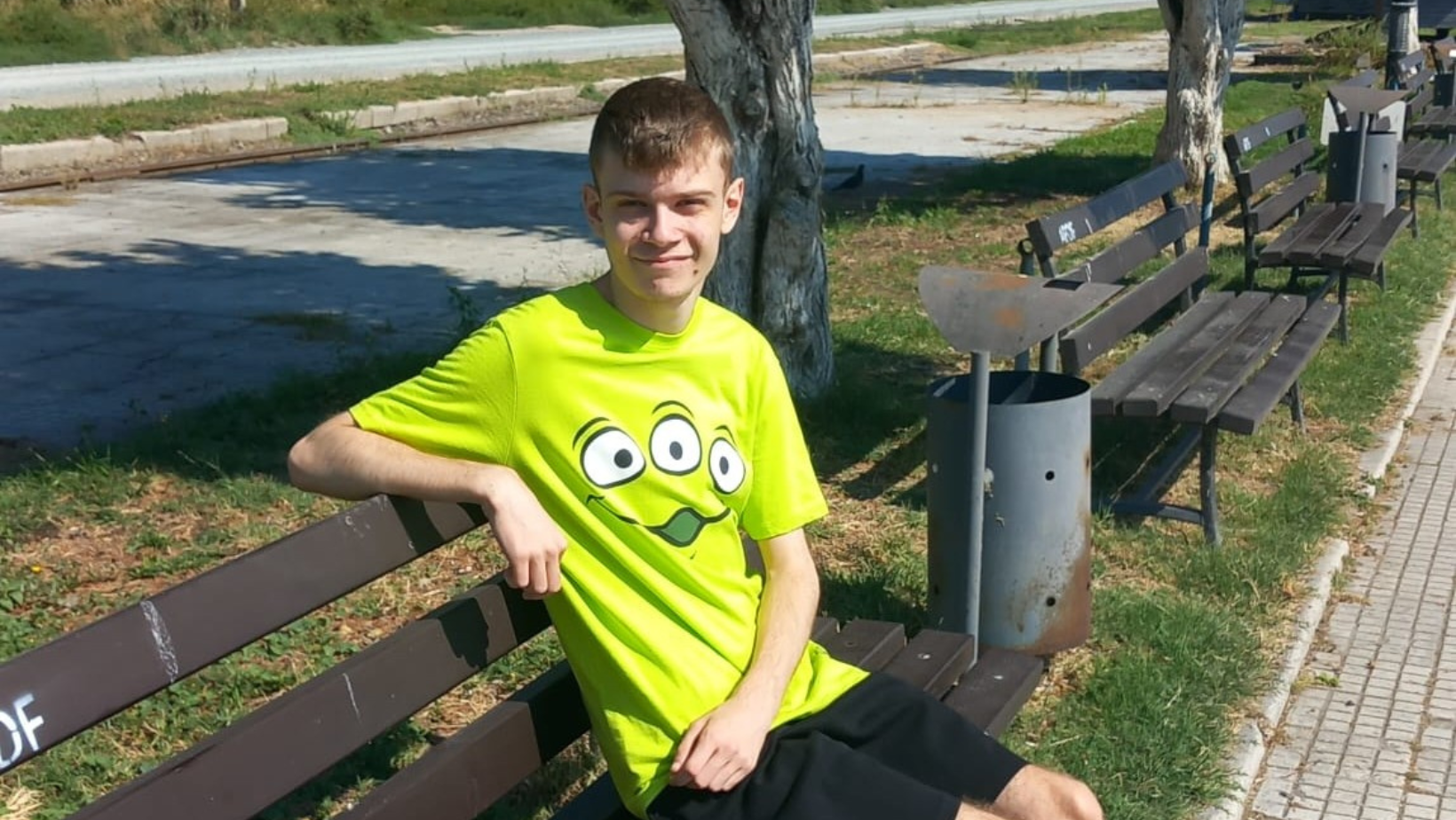 Alexandru are nevoie de ajutor pentru operația la coloană