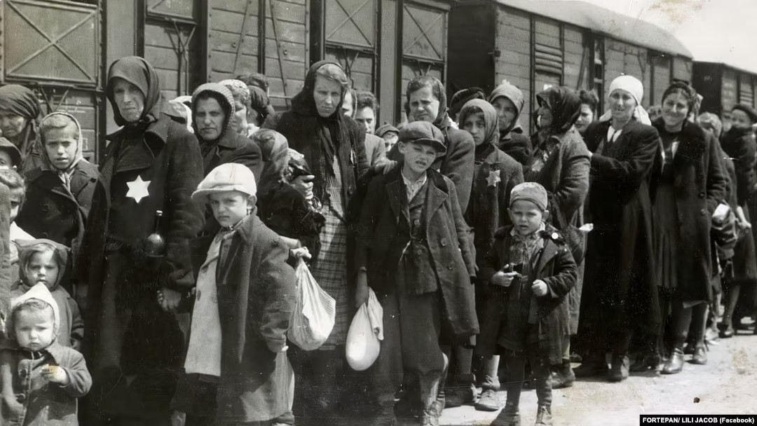 Cei mai mulți nu s-au mai întors. Pe 9 octombrie 1941 au început deportările în Transnistria