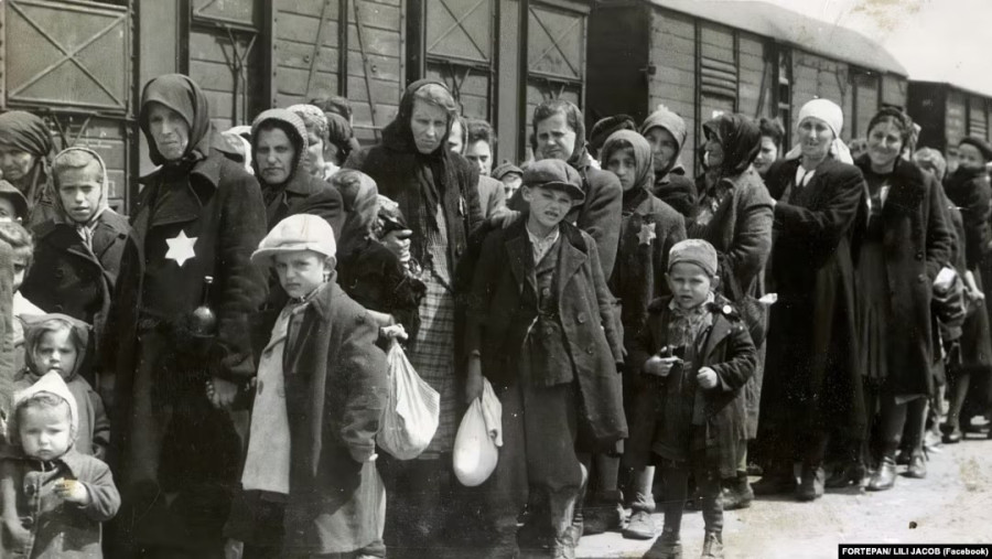 Cei mai mulți nu s-au mai întors. Pe 9 octombrie 1941 au început deportările în Transnistria