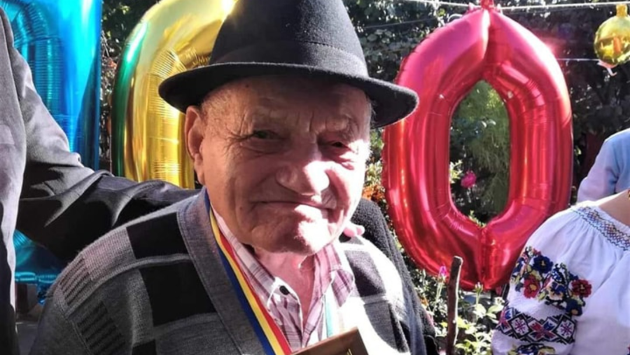 Veteranul de război Ion Neghină a împlinit venerabila vârstă de 103 ani